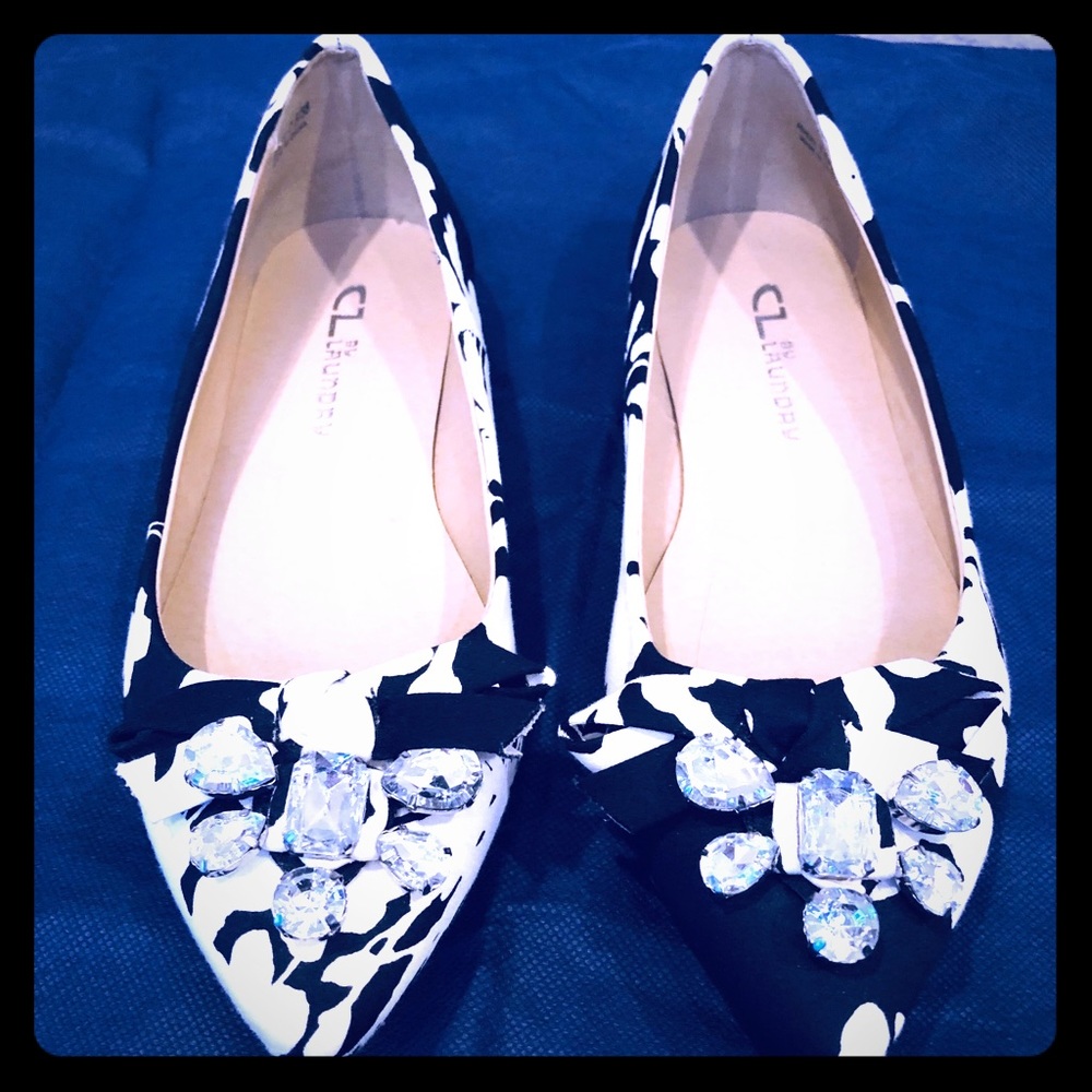 Chinese Laundry Flats